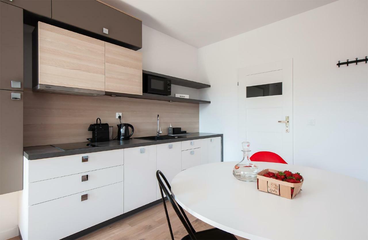 Apartamenty Manufaktura Лодзь Экстерьер фото